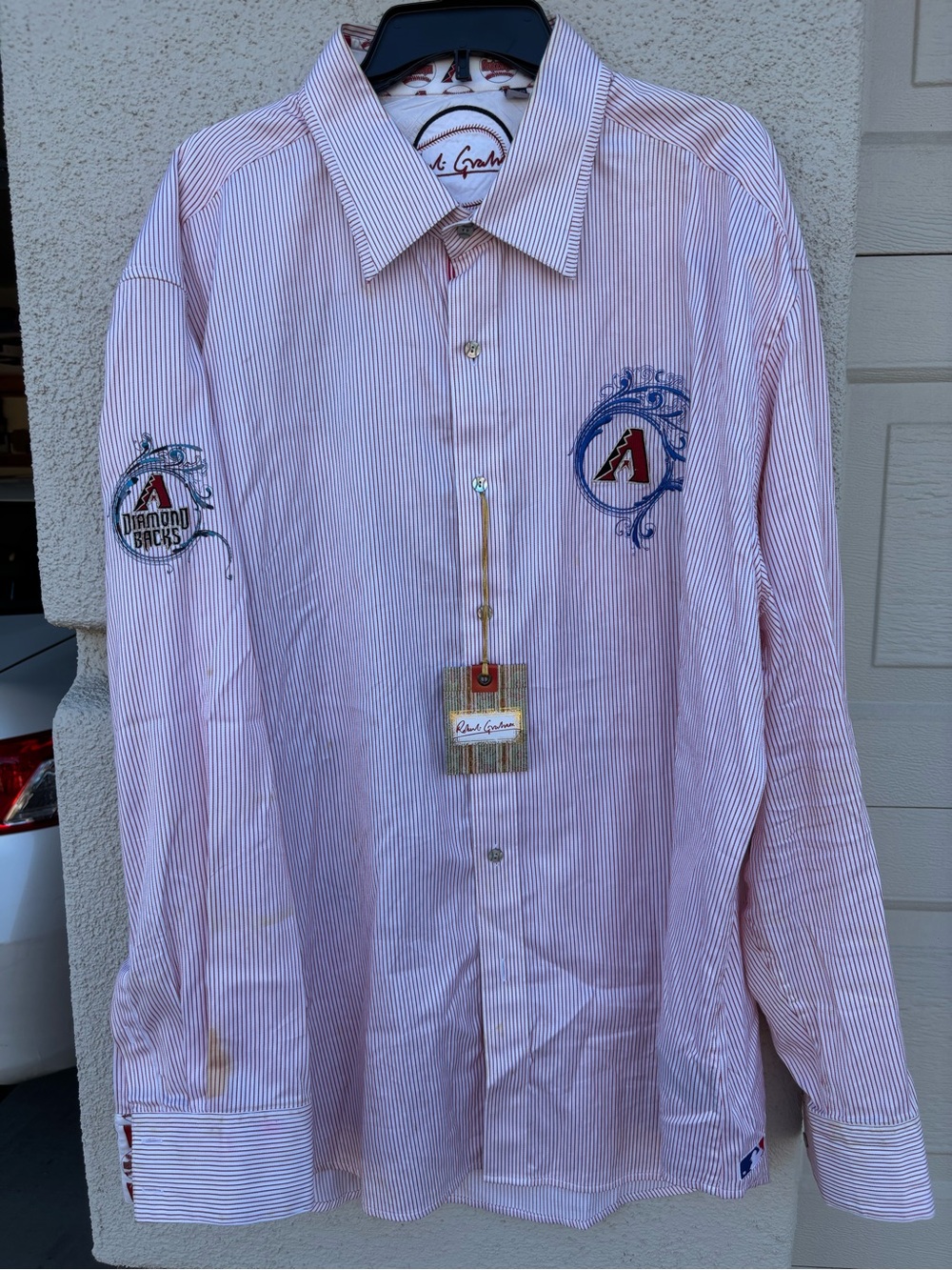 NWT Robert Graham Diamond BacksStriped Long-Sleeve Button-Down Shirt - Red/White